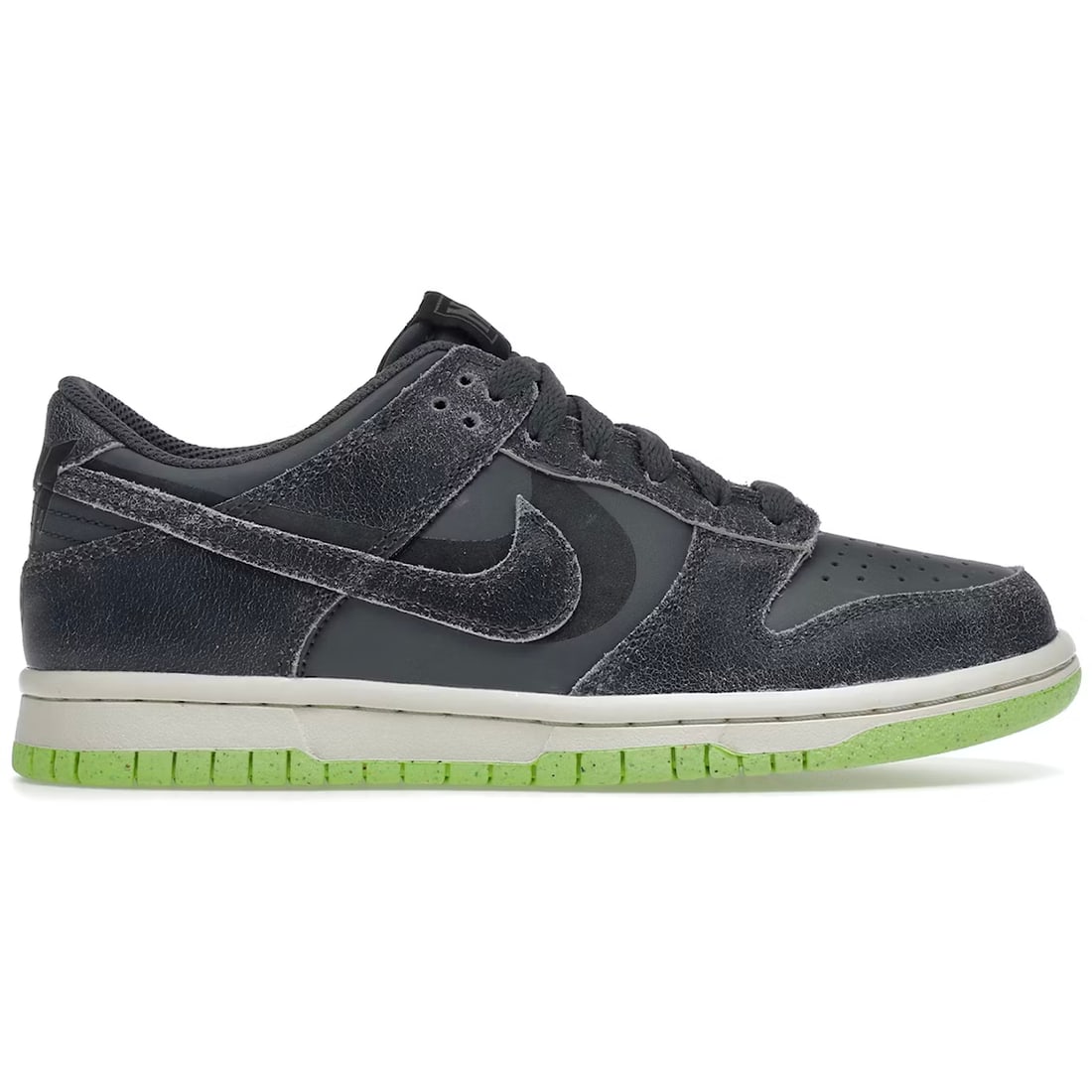 Dunk Low Retro PRM Halloween 2022 Youth Sneakers by Nike: Dunk Low Retro PRM Halloween 2022 Youth Sneakers by Nike The Nike Dunk Low Retro PRM Halloween 2022 (GS) is an authentic, un-used pair of sneakers designed for grade school sizing. This model features