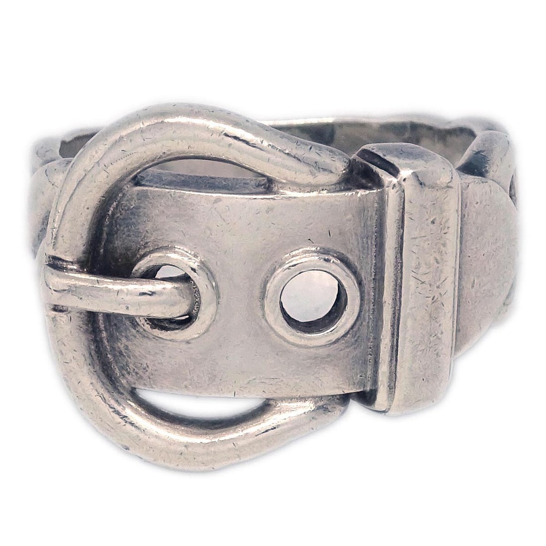 Vintage Hermes Silver Ring Size 12 Round Design: Vintage Hermes Silver Ring Size 12 Round Design This exquisite vintage Hermes ring is crafted in silver, showcasing a classic round shape. Designed for comfort and style, it is a perfect accessory for