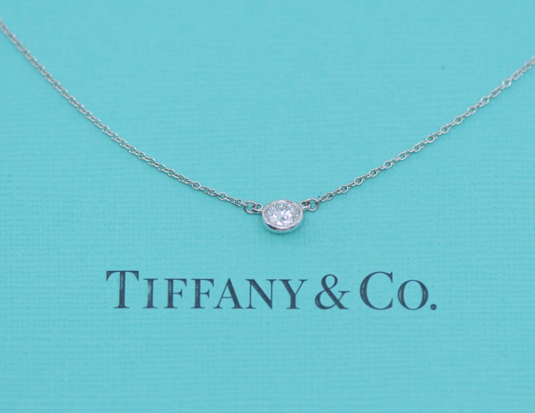 Tiffany & Co Elsa Peretti Platinum Diamond Necklace 16 Inch 0.15 CTW: Tiffany & Co Elsa Peretti Platinum Diamond Necklace 16 Inch 0.15 CTW This elegant Tiffany & Co. Elsa Peretti Diamond By Yard Necklace showcases a stunning design crafted from high-quality platinum. Th