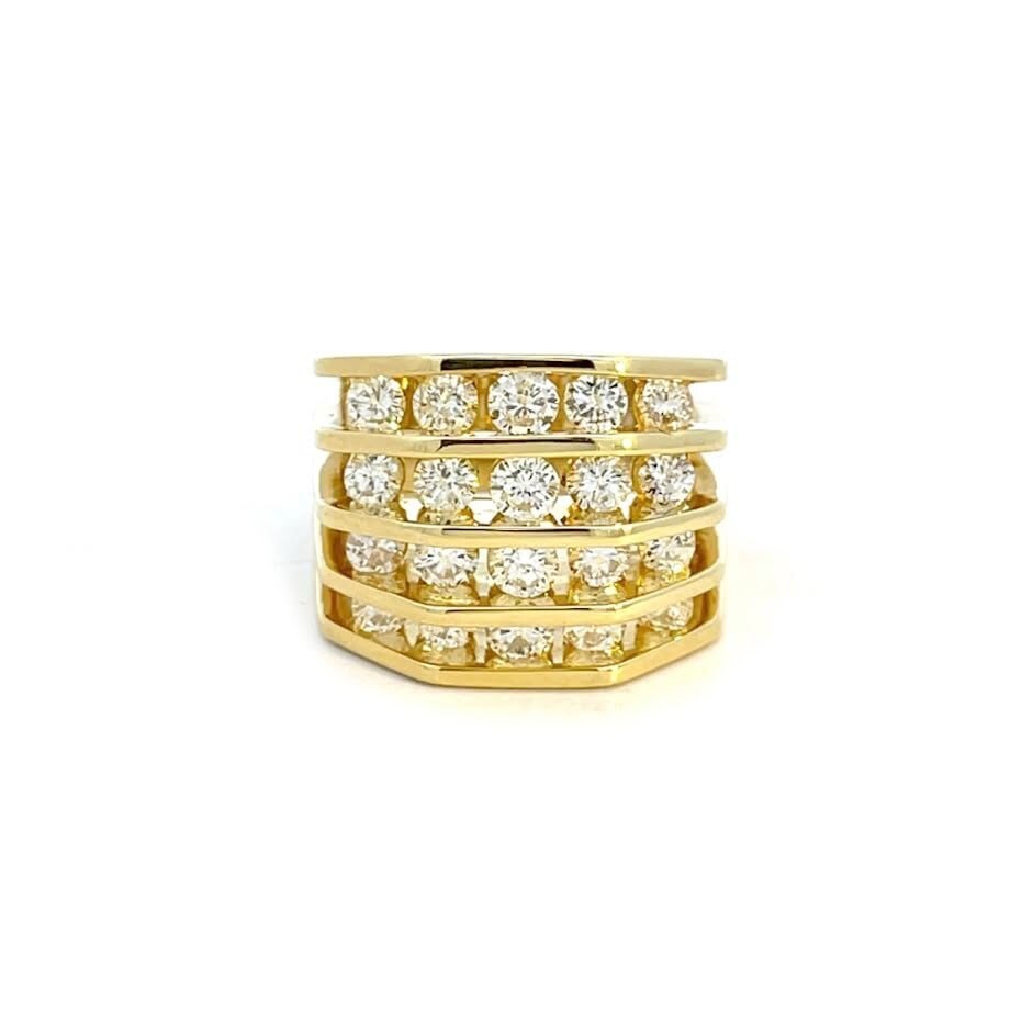 Jose Hess 18k Yellow Gold Wide Band Ring 2.45 Carats Diamonds: Jose Hess 18k Yellow Gold Wide Band Ring 2.45 Carats Diamonds This stunning wide band ring by Jose Hess showcases exquisite craftsmanship, made from 18k yellow gold with a polished finish. The ring fe