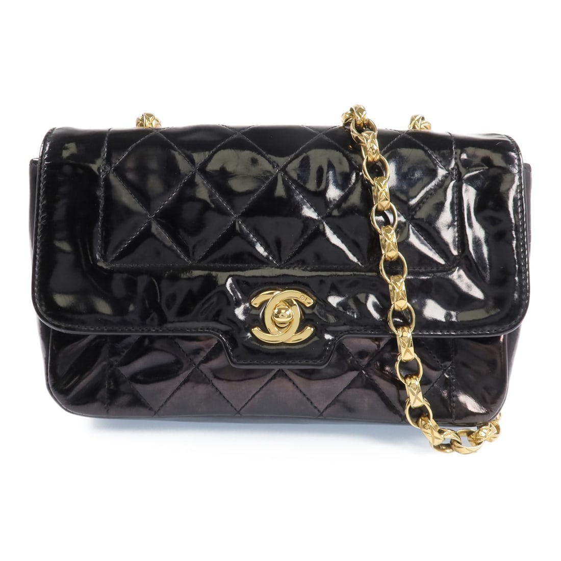 Black Patent Leather Chanel Vintage Shoulder Bag with CC and Gold Hardware: Black Patent Leather Chanel Vintage Shoulder Bag with CC and Gold Hardware This CHANEL vintage shoulder bag features a black patent leather exterior and the iconic CC logo. Designed with gold tone har
