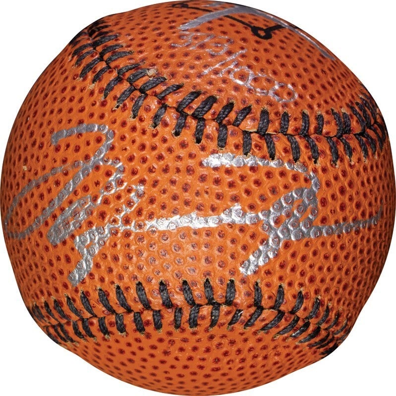 Michael Jordan Signed Nike Baseball PSA DNA COA Chicago Bulls: Michael Jordan Signed Nike Baseball PSA DNA COA Chicago Bulls This unique collectible features a Nike basketball-style baseball signed by the legendary Michael Jordan, a player revered as one of the g