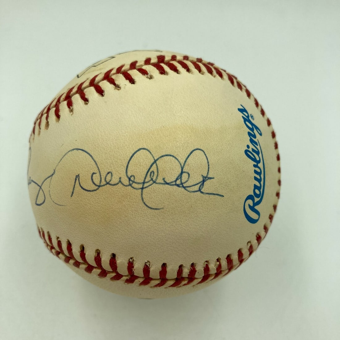 1996 Rookie Signed Baseball Jeter Rodriguez Jones JSA Authenticated: 1996 Rookie Signed Baseball Jeter Rodriguez Jones JSA Authenticated Celebrate the careers of three baseball legends with this 1996 rookie signed baseball featuring the autographs of Derek Jeter, Alex