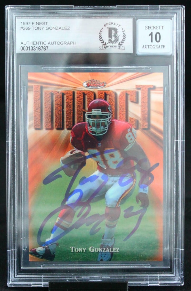 1997 Finest Tony Gonzalez Autographed BGS 10 Rookie Card Kansas City Chiefs: 1997 Finest Tony Gonzalez Autographed BGS 10 Rookie Card Kansas City Chiefs This is a 1997 Finest #269 trading card featuring Tony Gonzalez, the legendary tight end of the Kansas City Chiefs. It is a
