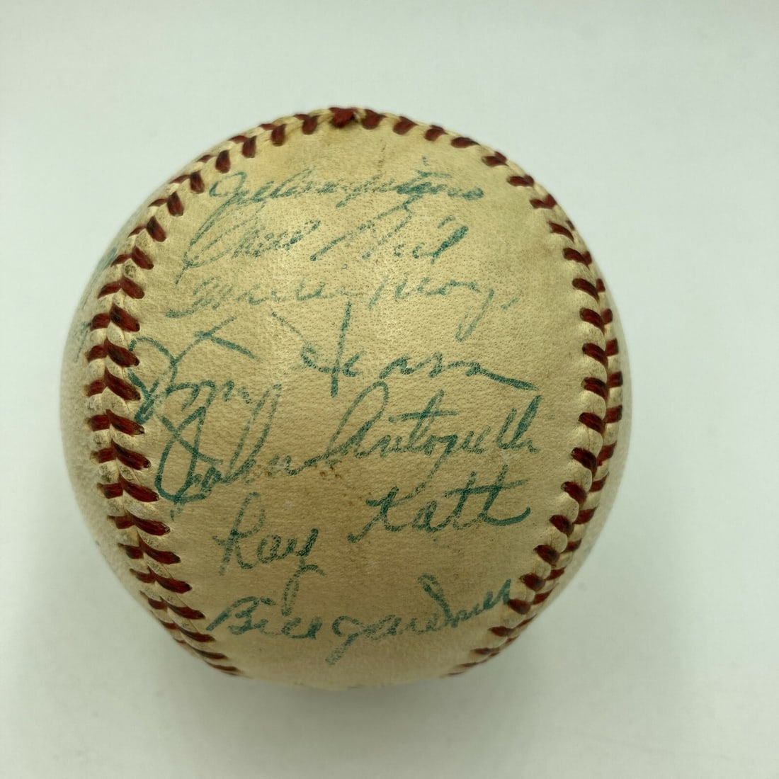 1955 New York Giants Team Signed Baseball with Willie Mays JSA COA: 1955 New York Giants Team Signed Baseball with Willie Mays JSA COA This is a remarkable team-signed baseball from the 1955 New York Giants, featuring 25 autographs including the legendary Willie Mays.