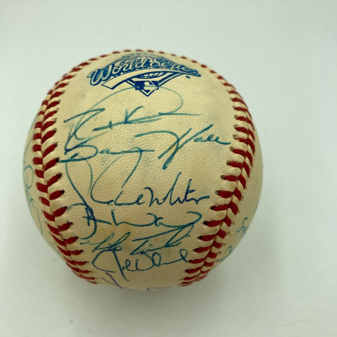 1993 Toronto Blue Jays Team Signed Baseball JSA COA Cito Gaston Provenance: 1993 Toronto Blue Jays Team Signed Baseball JSA COA Cito Gaston Provenance Celebrate the legacy of the 1993 Toronto Blue Jays with this officially licensed World Series Champions team signed baseball.