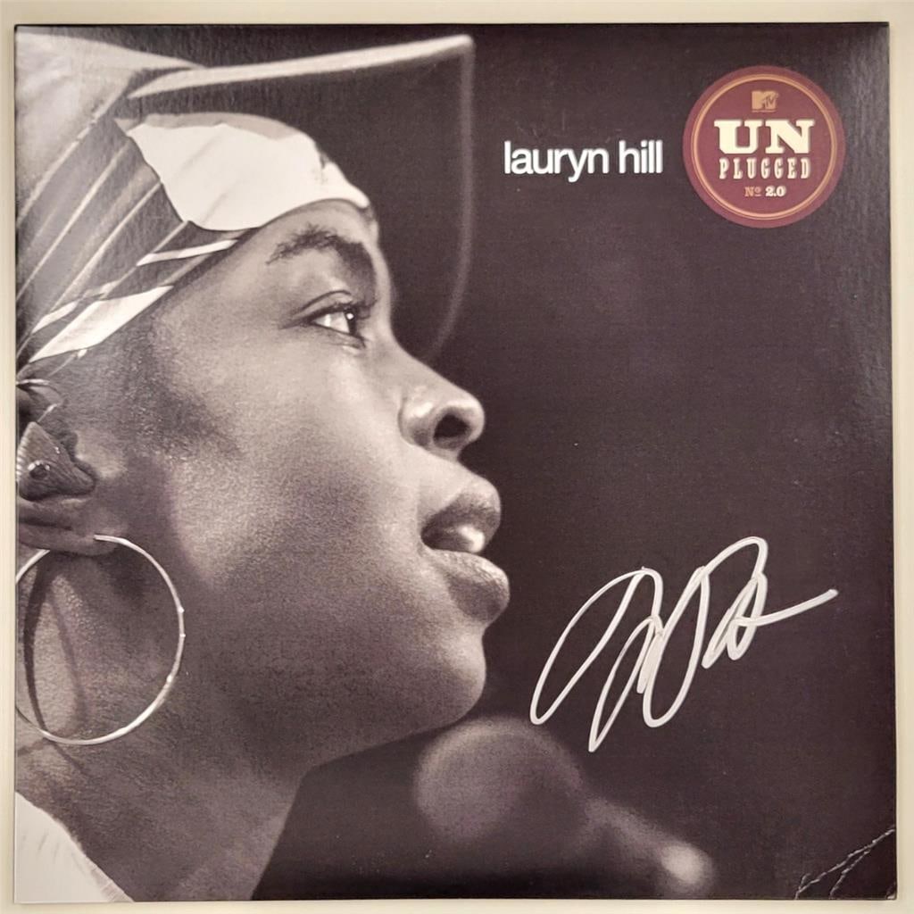 Lauryn Hill Signed MTV Unplugged 2.0 Vinyl Cover Beckett Authenticated: Lauryn Hill Signed MTV Unplugged 2.0 Vinyl Cover Beckett Authenticated This vinyl album cover of Lauryn Hill's MTV Unplugged 2.0 features her authentic signature, verified by Beckett Authentication Se