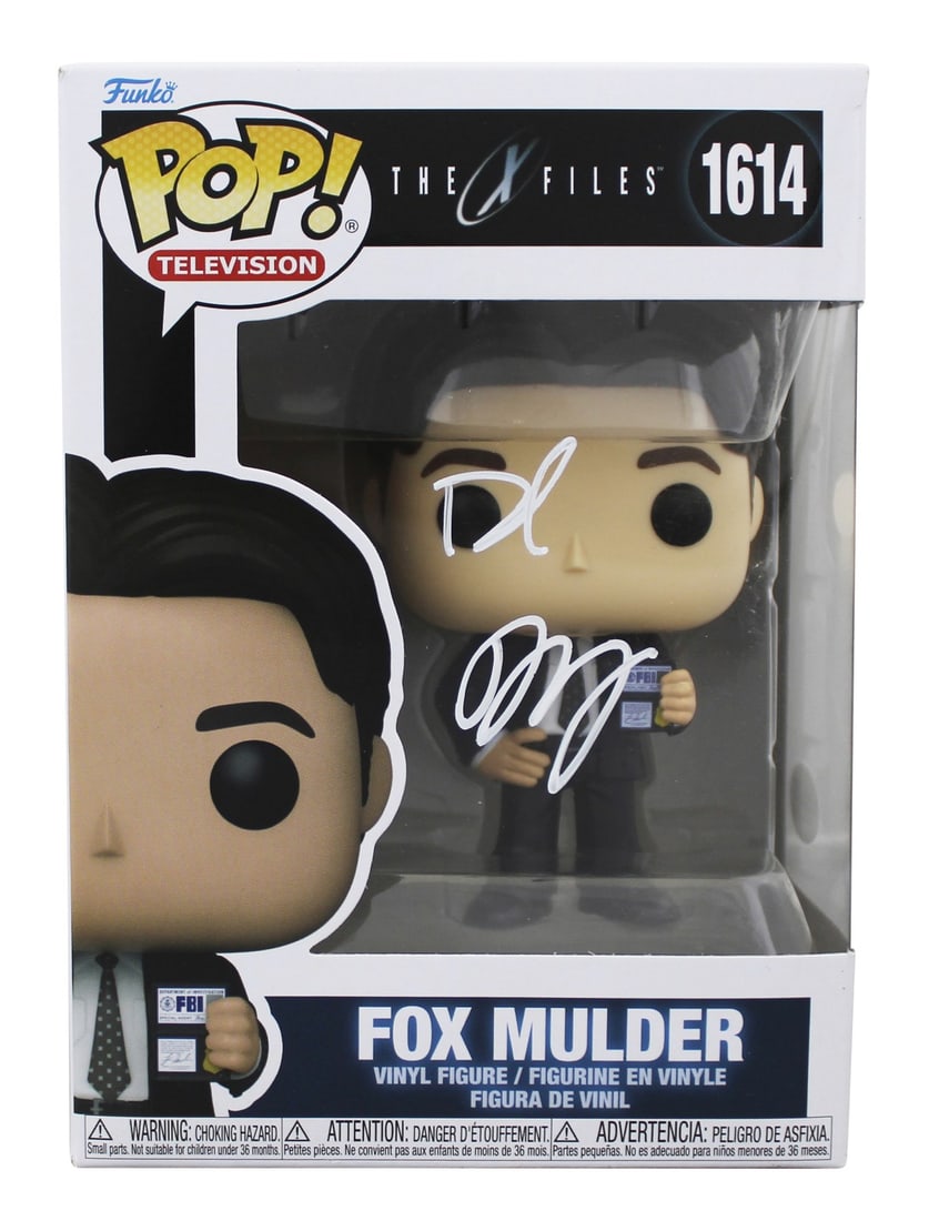 Fox Mulder Funko Pop 1614 Signed by David Duchovny JSA Authenticated: Fox Mulder Funko Pop 1614 Signed by David Duchovny JSA Authenticated This Fox Mulder #1614 Funko Pop Vinyl Figure from The X-Files has been personally signed by David Duchovny. The autograph is