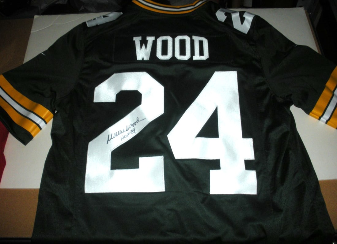 Signed Nike Green Bay Packers Jersey with Willie Wood Autograph and COA: Signed Nike Green Bay Packers Jersey with Willie Wood Autograph and COA This is a rare, officially licensed Green Bay Packers Nike jersey signed by Willie Wood. The jersey is an original collectible