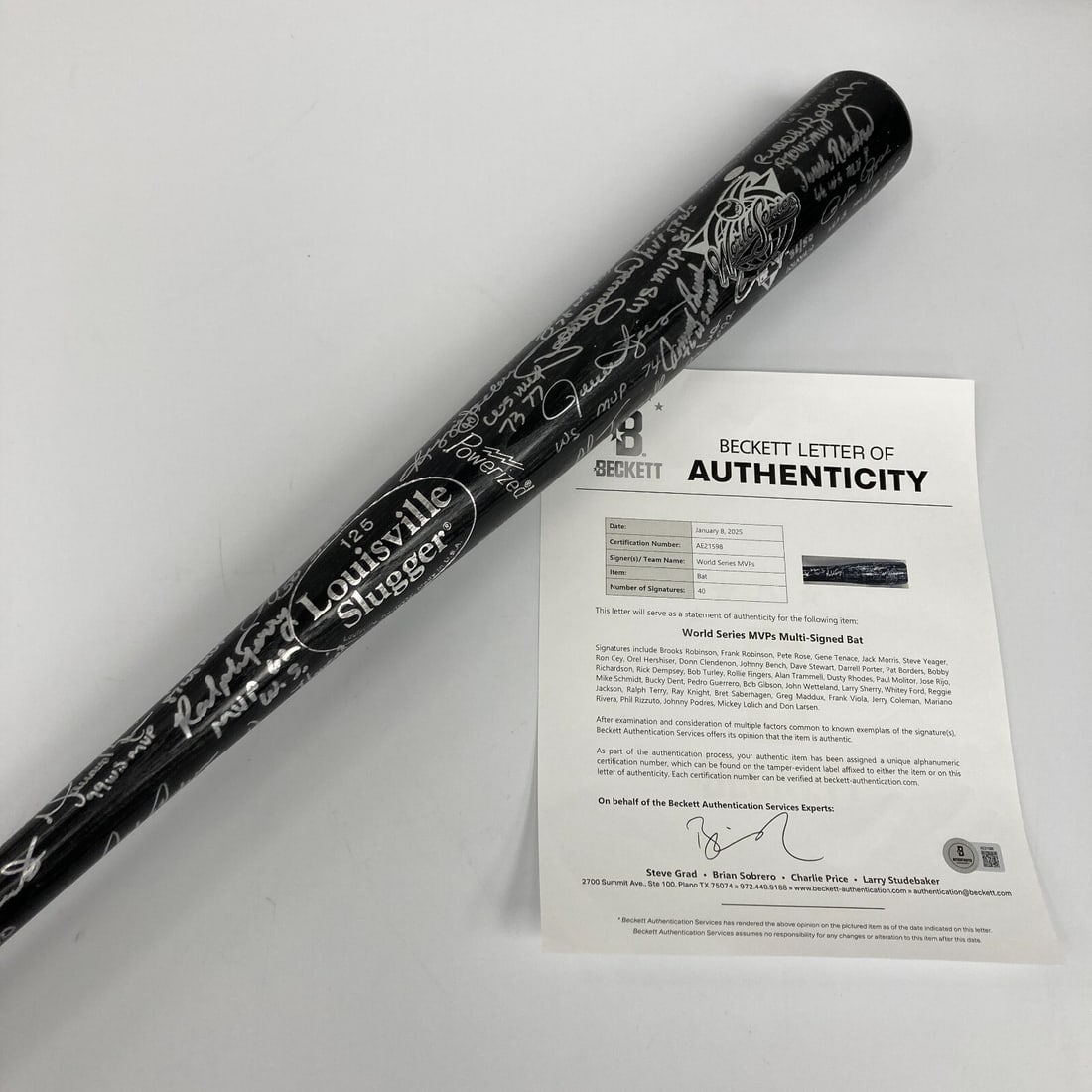 Limited Edition Louisville Slugger Bat 39 Signatures Beckett COA: Limited Edition Louisville Slugger Bat 39 Signatures Beckett COA This limited-edition Louisville Slugger baseball bat celebrates the legacy of World Series Most Valuable Players with 40 signatures, in