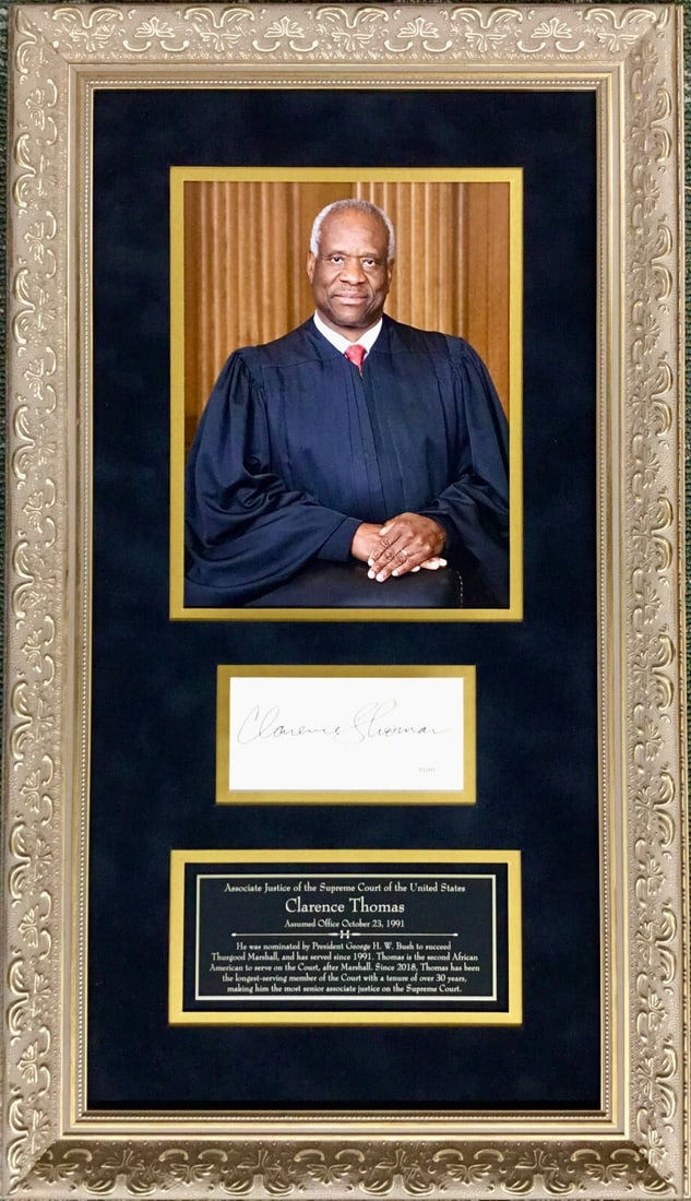 Clarence Thomas Signed Custom Framed Display JSA Authenticated 23 x 13: Clarence Thomas Signed Custom Framed Display JSA Authenticated 23 x 13 This professionally framed display features an index card signed by Supreme Court Justice Clarence Thomas. The signature is authe