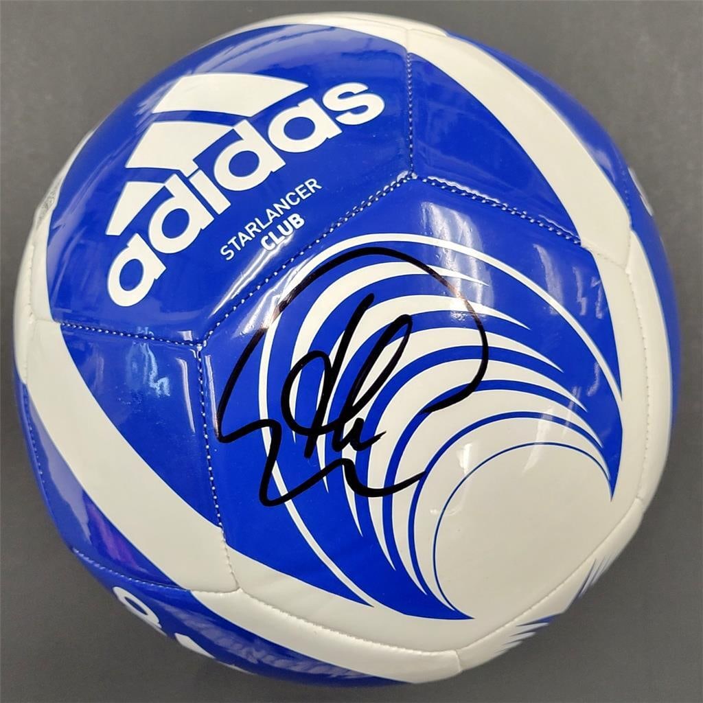 Thiago Silva Signed Chelsea Soccer Ball Size 5 BAS Certified: Thiago Silva Signed Chelsea Soccer Ball Size 5 BAS Certified This is an original signed soccer ball by Thiago Silva, the renowned Chelsea player. The ball, featuring a size 5 designation, is authentic