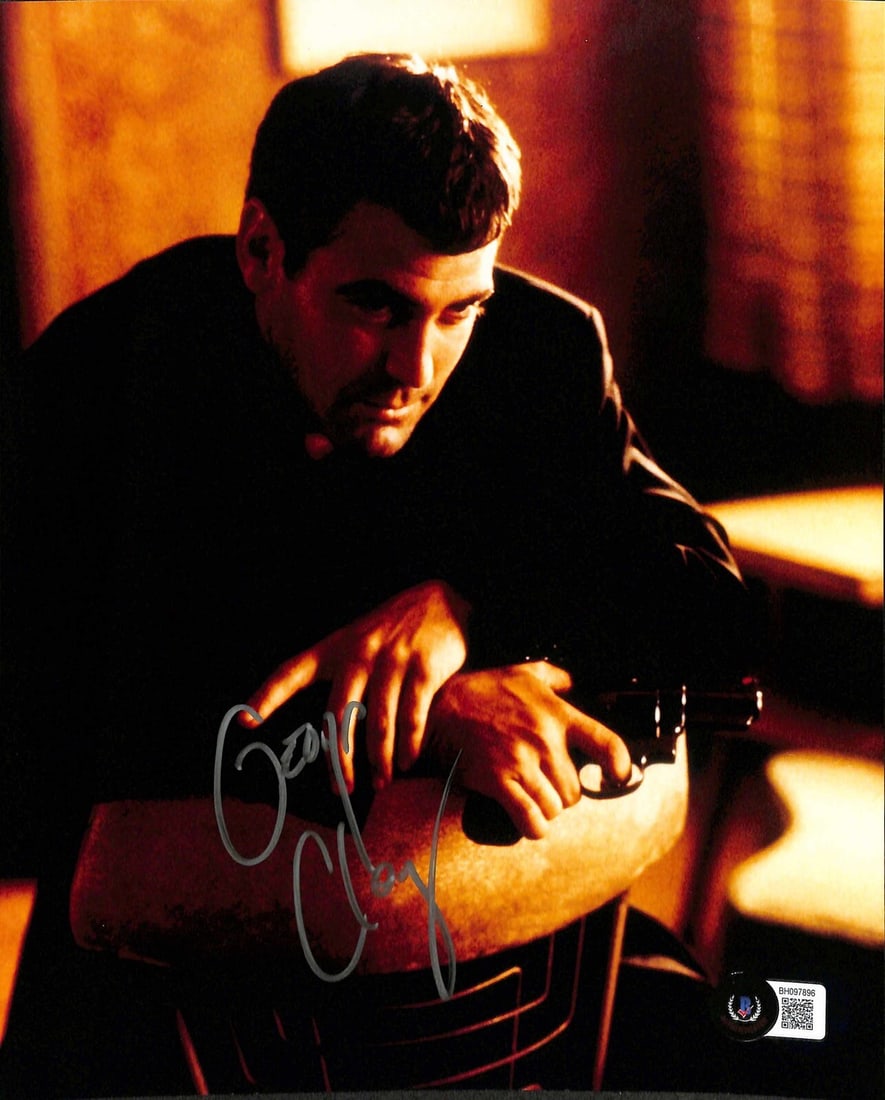 George Clooney Signed 8x10 Seth Gecko Photograph Beckett Certified: George Clooney Signed 8x10 Seth Gecko Photograph Beckett Certified This is an authentic autographed 8x10 photograph of George Clooney, known for his role as Seth Gecko in the cult classic film From Du