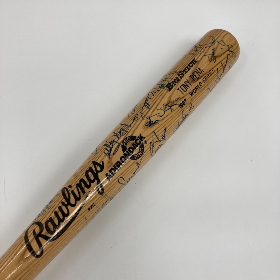 1987 St. Louis Cardinals Signed World Series Bat JSA Authenticated 34 Signatures: 1987 St. Louis Cardinals Signed World Series Bat JSA Authenticated 34 Signatures Celebrate the legacy of the 1987 St. Louis Cardinals with this authentic team-signed World Series game-issued bat. This