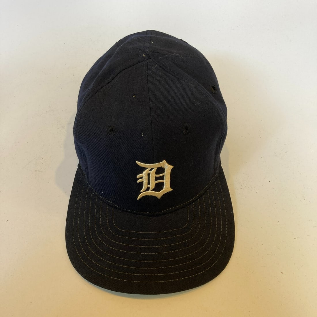 Authentic 1960's Detroit Tigers KM Game Model Baseball Hat New With Tags: Authentic 1960's Detroit Tigers KM Game Model Baseball Hat New With Tags This is a vintage 1960's Detroit Tigers KM Game Model Baseball Hat Cap, perfect for baseball fans and collectors. The cap featu