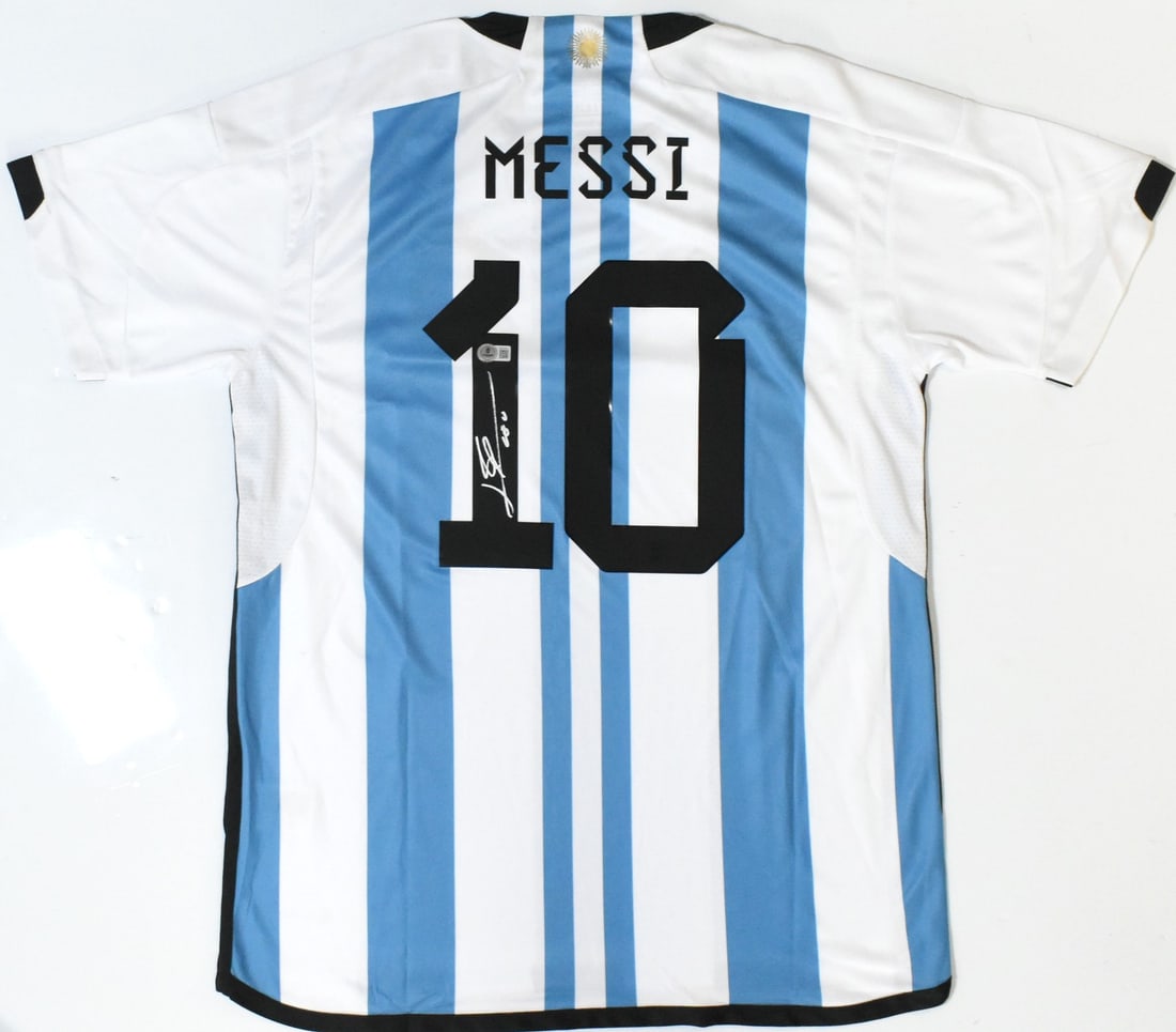 Argentina National Team Jersey Signed by Lionel Messi with Beckett Hologram XL LOA (1 of 4)