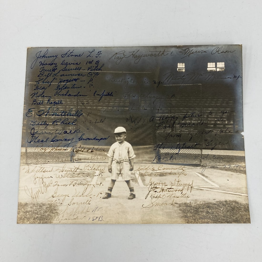1932 Detroit Tigers Boston Red Sox Signed Original Type 1 Photo: 1932 Detroit Tigers Boston Red Sox Signed Original Type 1 Photo This is a 1932 original Type 1 photo featuring the Detroit Tigers and Boston Red Sox, signed by members of both teams. A fantastic piece