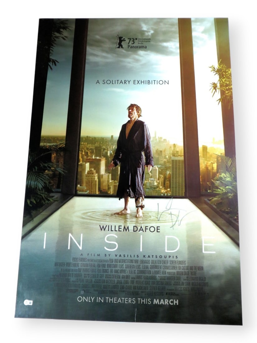 Willem Dafoe Signed 27x40 Authentic Poster Beckett Certified: Willem Dafoe Signed 27x40 Authentic Poster Beckett Certified This striking 27X40 poster features the iconic Willem Dafoe, showcasing his unmistakable signature twice, making it a must-have for collect