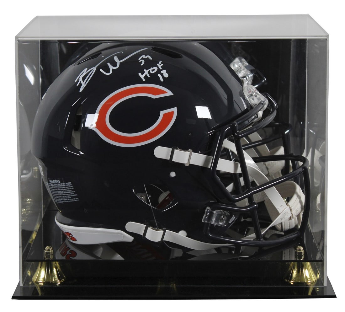 Brian Urlacher Signed Bears Helmet HOF 18 Beckett Authenticated Display Case: Brian Urlacher Signed Bears Helmet HOF 18 Beckett Authenticated Display Case This authentic Chicago Bears Full Size Speed Proline Helmet has been personally signed by NFL legend Brian Urlacher, featur