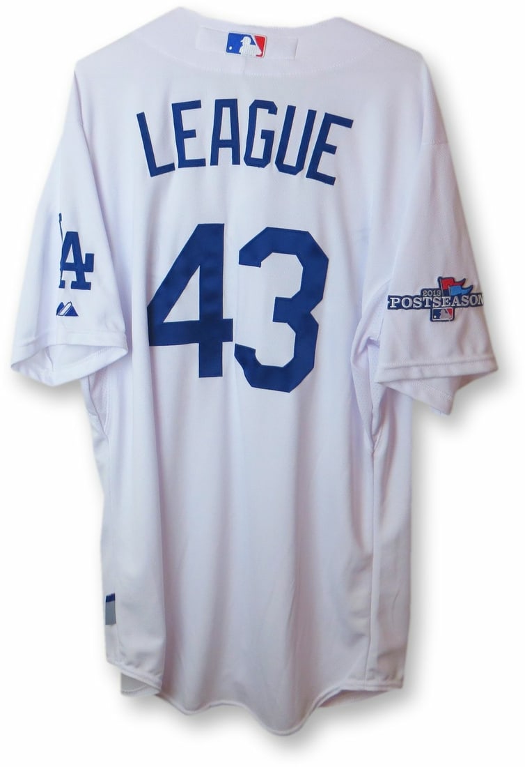 Brandon League 2013 Dodgers Home Jersey MLB Authenticated #43: Brandon League 2013 Dodgers Home Jersey MLB Authenticated #43 This is a pre-owned team issue jersey from the Los Angeles Dodgers, featuring player Brandon League. The jersey is designed for the 2013 p
