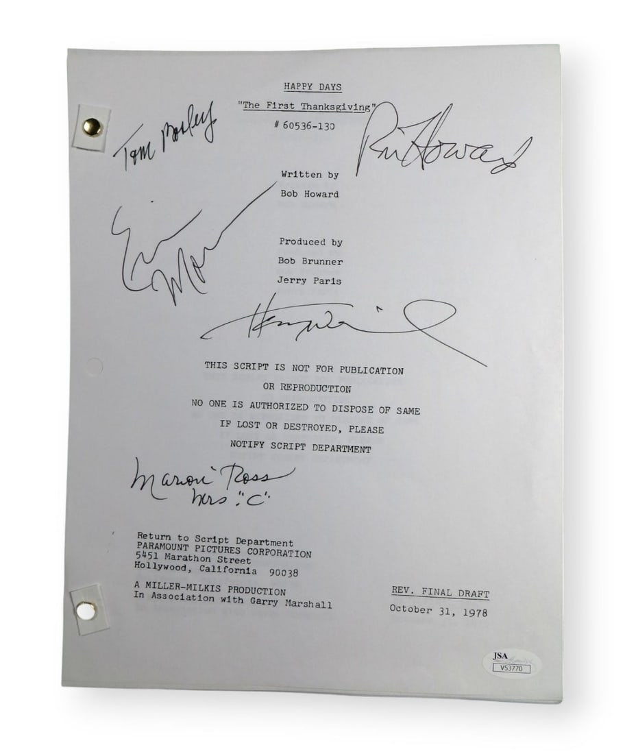 Happy Days Autographed Script by Howard Winkler Moran Ross JSA: Happy Days Autographed Script by Howard Winkler Moran Ross JSA This is an original script from the iconic TV show "Happy Days," autographed by key cast members including Ron Howard (Richie), Henry Win