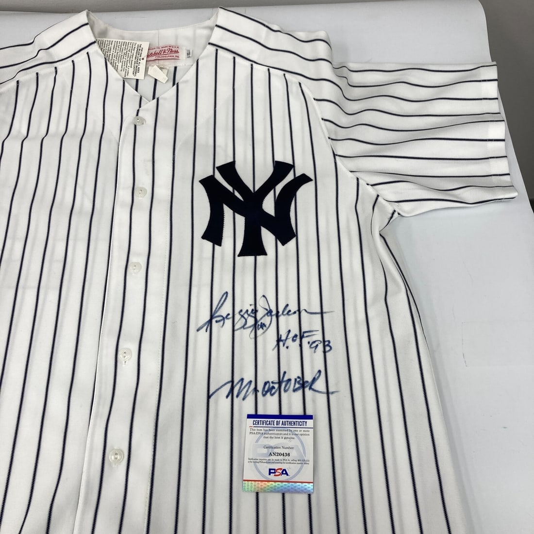 Reggie Jackson Signed Yankees Jersey HOF 1993 PSA Authenticated: Reggie Jackson Signed Yankees Jersey HOF 1993 PSA Authenticated Celebrate the legacy of baseball legend Reggie Jackson with this signed authentic New York Yankees jersey. Known as "Mr. October," Jacks