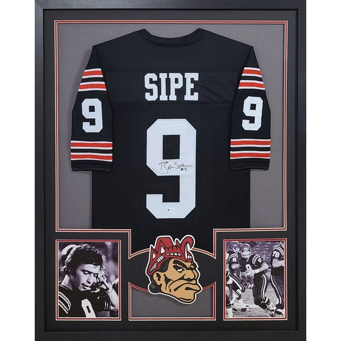 Brian Sipe Signed Jersey Framed Beckett Authenticated San Diego State: Brian Sipe Signed Jersey Framed Beckett Authenticated San Diego State This autographed Brian Sipe jersey is beautifully framed and authenticated by Beckett, ensuring its authenticity with a tamper-pro