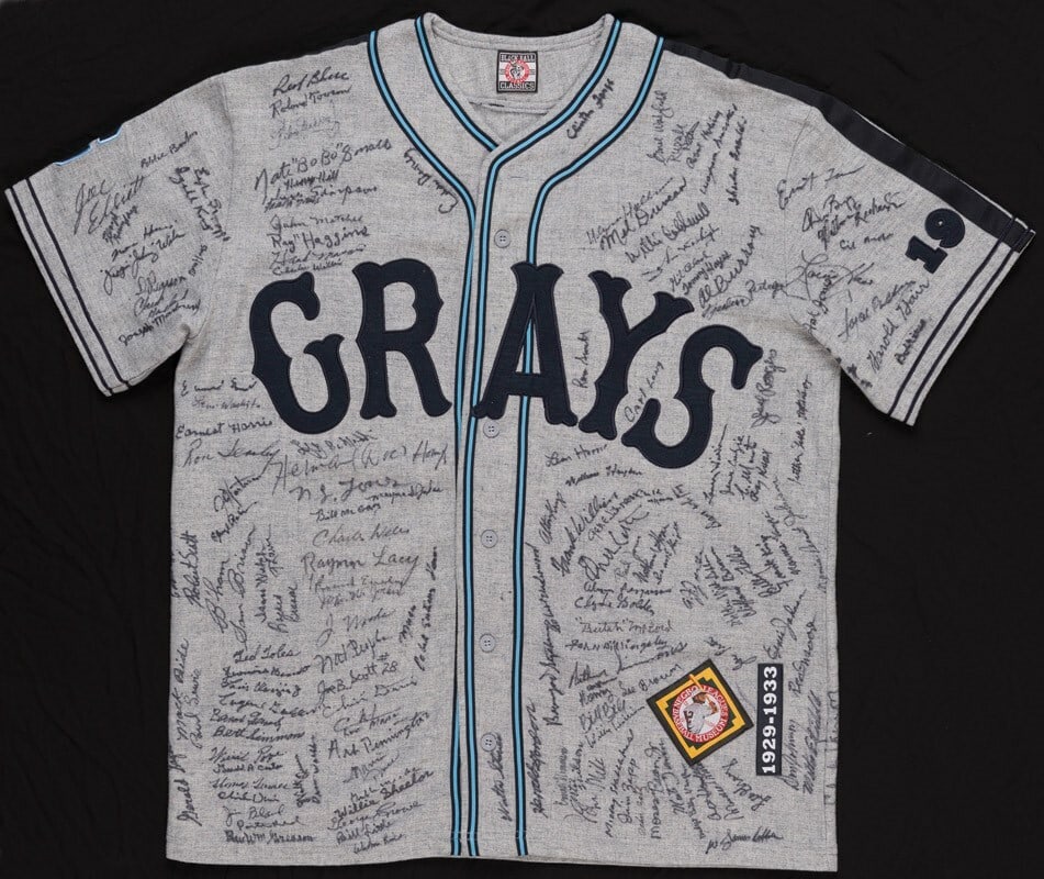 Homestead Grays Signed Jersey with 75+ Autographs JSA Certified: Homestead Grays Signed Jersey with 75+ Autographs JSA Certified This Homestead Grays flannel throwback jersey is a remarkable piece of sports memorabilia, celebrating the rich history of the Negro Lea