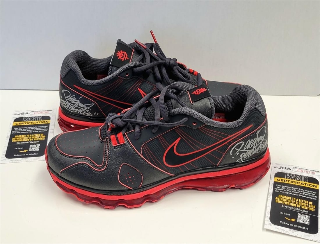 Nike Air Trainer 1.2 Quickstrike PACMAN Shoes Signed by Manny Pacquiao JSA Authenticated: Nike Air Trainer 1.2 Quickstrike PACMAN Shoes Signed by Manny Pacquiao JSA Authenticated This is a pair of Nike X PACMAN Air Trainer 1.2 Quickstrike shoes, each hand-signed by Manny Pacquiao. The auto