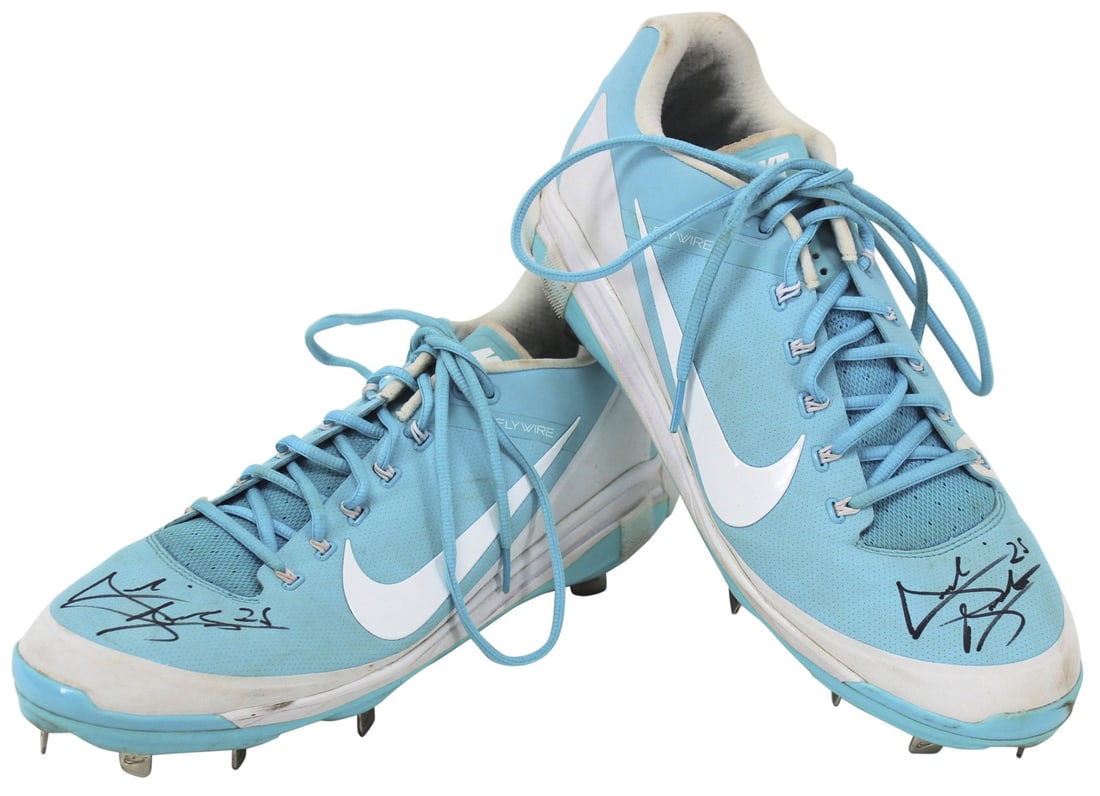 Archie Bradley Signed Game Used 2018 Nike Air Clipper Cleats BAS Arizona Diamondbacks: Archie Bradley Signed Game Used 2018 Nike Air Clipper Cleats BAS Arizona Diamondbacks Elevate your collection with these authentic game-used blue Nike Air Clipper cleats, personally signed by Archie B