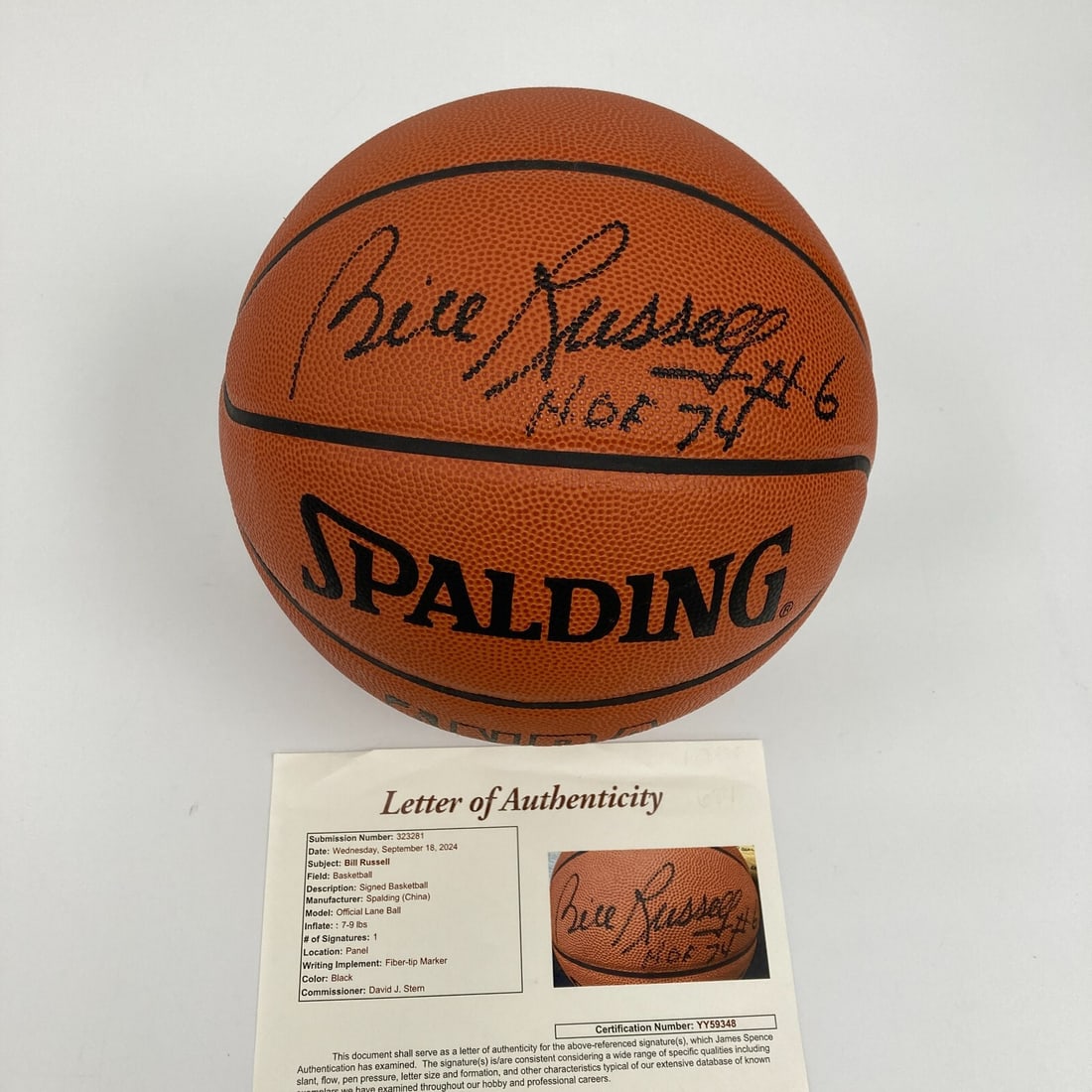 Bill Russell Signed Spalding Baseball Hall of Fame 1974 JSA COA: Bill Russell Signed Spalding Baseball Hall of Fame 1974 JSA COA This is an original Spalding Official Game Baseball signed by basketball legend Bill Russell, commemorating his induction into the Hall