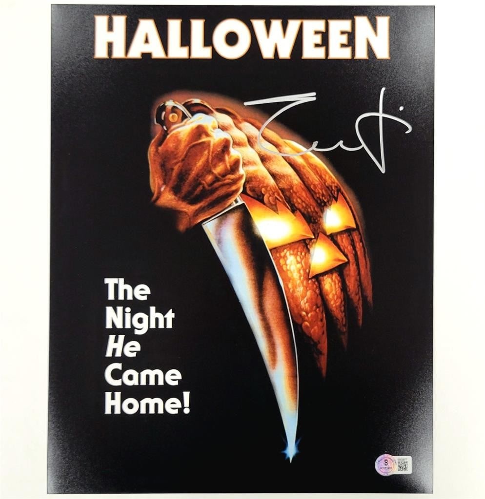 11x14 Halloween Photograph Signed by Jamie Lee Curtis Beckett Authenticated: 11x14 Halloween Photograph Signed by Jamie Lee Curtis Beckett Authenticated This is an original 11x14 photograph signed by Jamie Lee Curtis from Halloween, authenticated by Beckett. The item is pre-ow