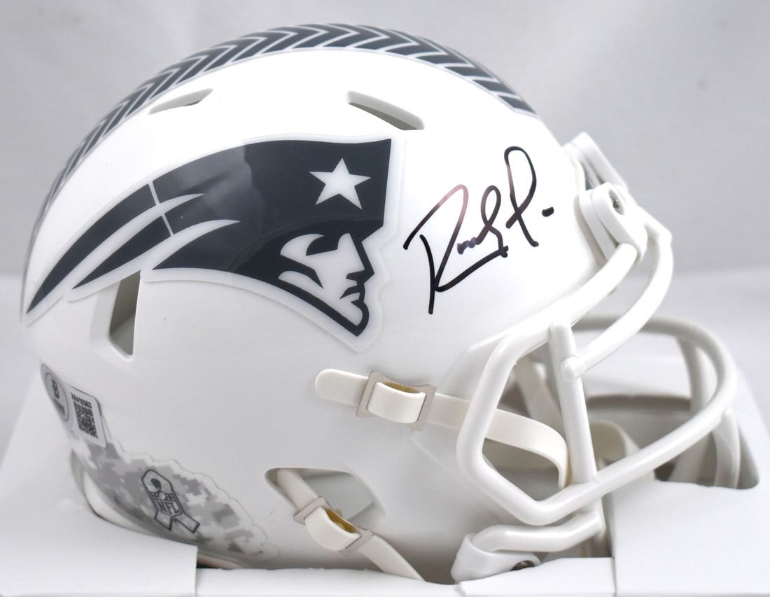 Randy Moss Signed New England Patriots 2024 Salute Mini Helmet Beckett Authenticated (1 of 3)