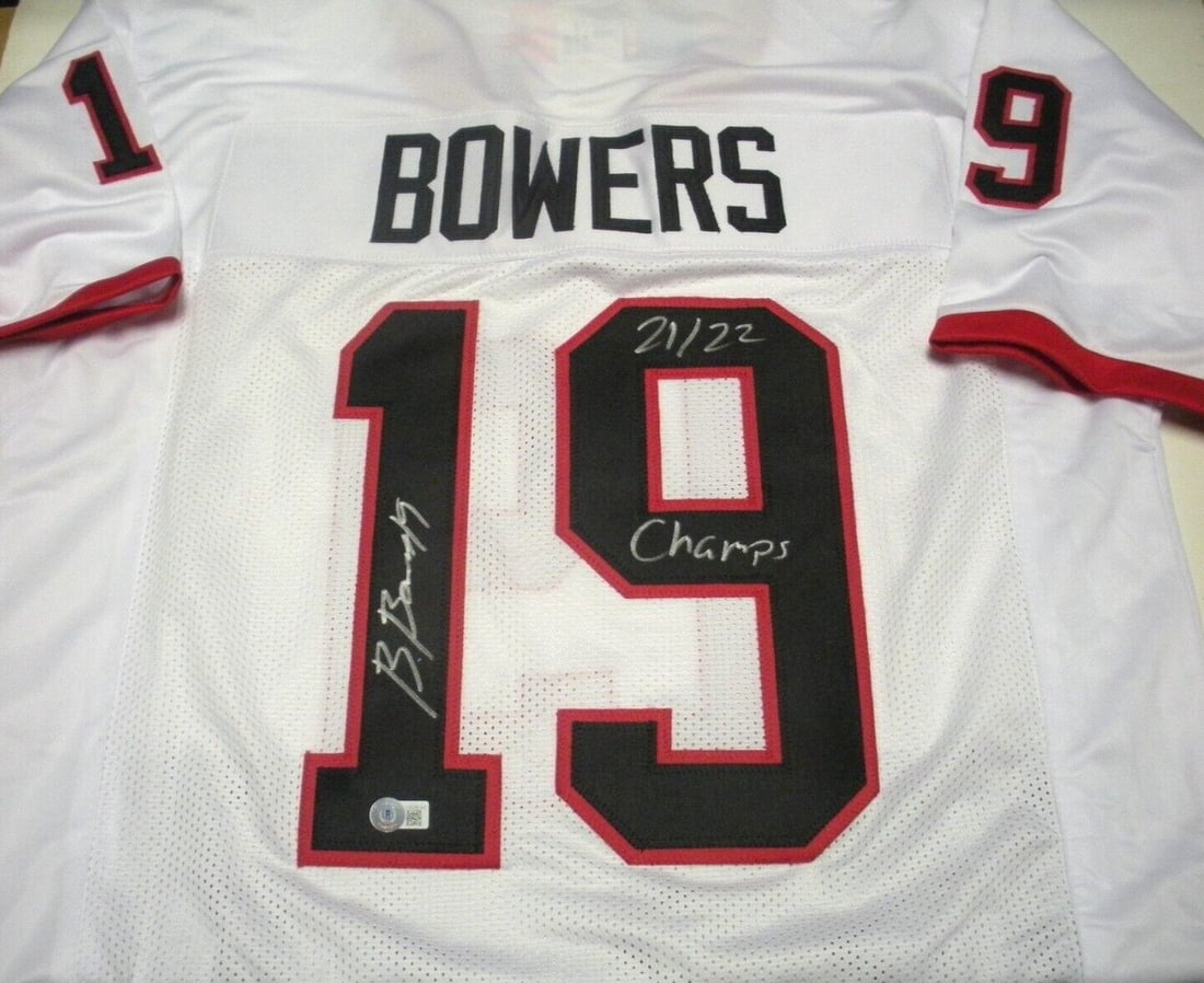 Brock Bowers Signed Georgia Bulldogs Jersey Beckett COA 2021 2022 Champions: Brock Bowers Signed Georgia Bulldogs Jersey Beckett COA 2021 2022 Champions This is a pre-owned Georgia Bulldogs football jersey, signed by Brock Bowers to commemorate the 2021/2022 championship seaso