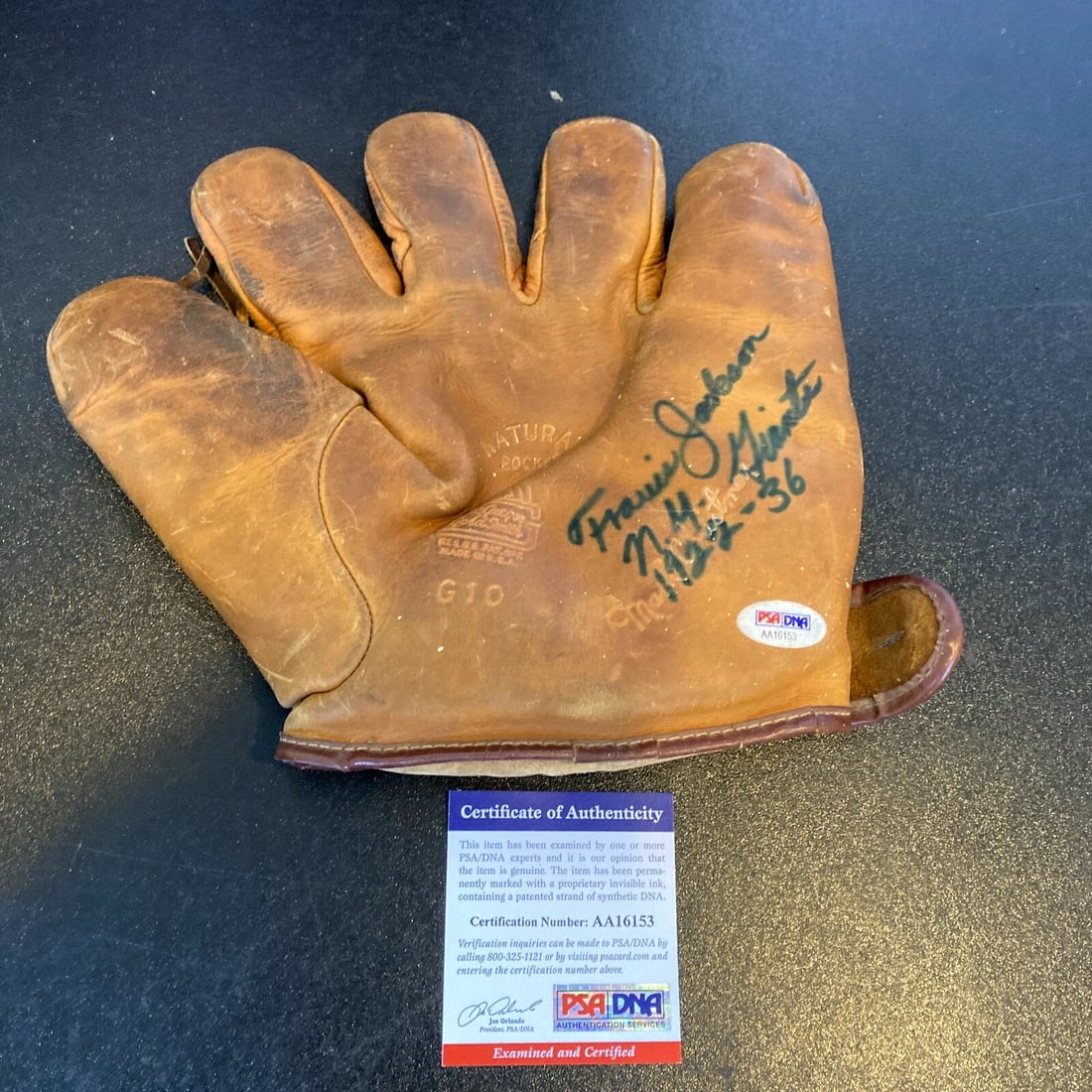 Travis Jackson Signed New York Giants Baseball Glove PSA DNA Authentic: Travis Jackson Signed New York Giants Baseball Glove PSA DNA Authentic This is a pre-owned Travis Jackson New York Giants signed game model baseball glove, authenticating its origin from 1922-1936. Th
