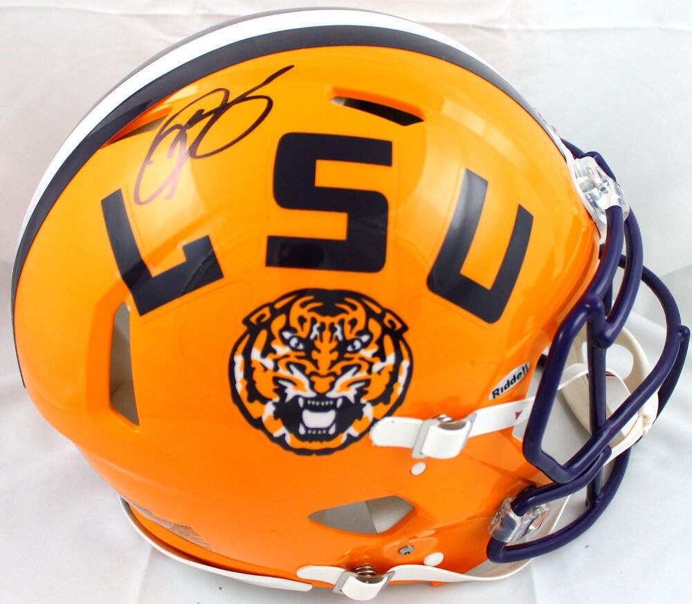 Odell Beckham Jr. Signed LSU Tigers Authentic Helmet Beckett Authenticated: Odell Beckham Jr. Signed LSU Tigers Authentic Helmet Beckett Authenticated This is a full-size authentic helmet signed by Odell Beckham Jr., showcasing his connection to the LSU Tigers football team.