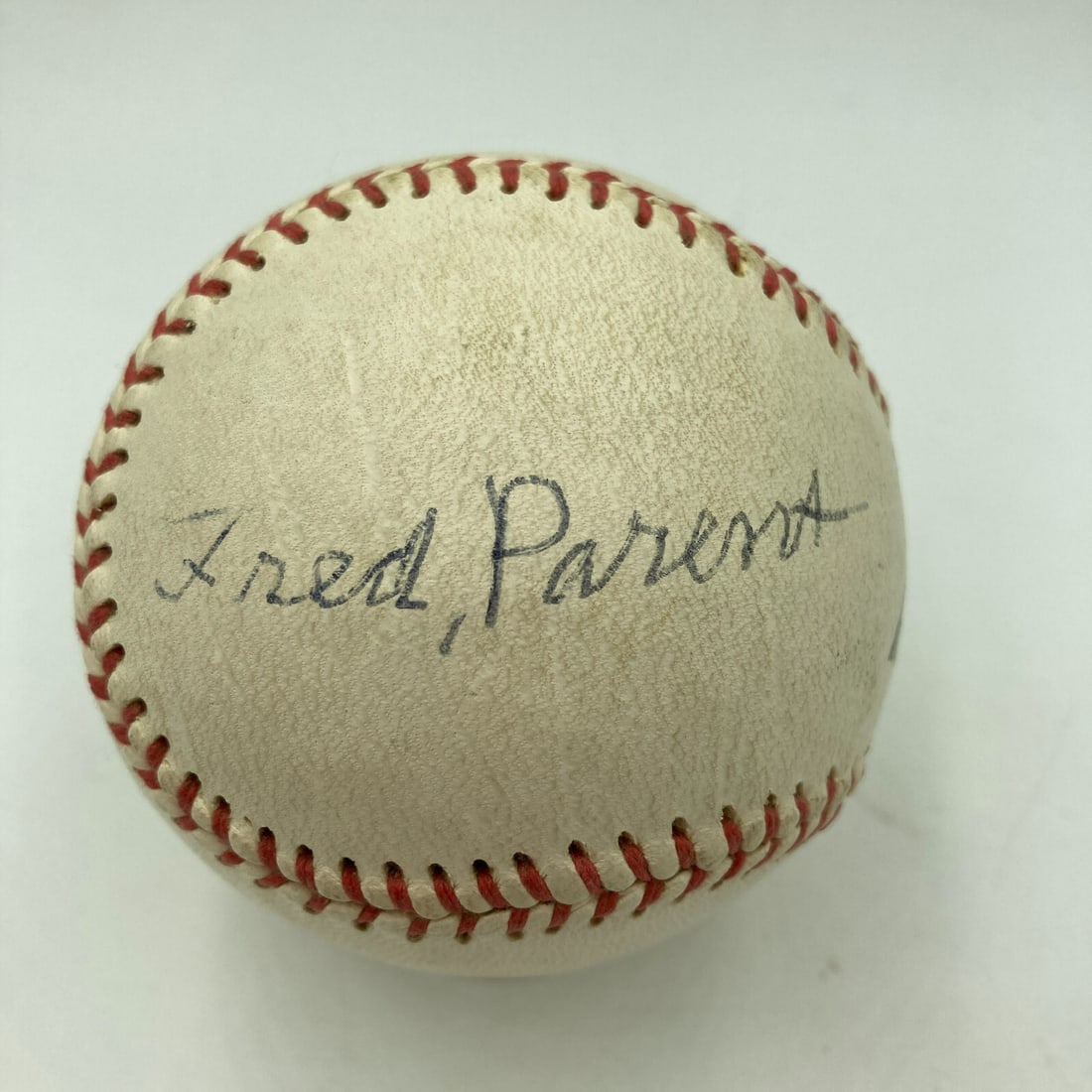 Freddy Parent Signed Baseball 1903 Boston Red Sox PSA COA RARE Collectible: Freddy Parent Signed Baseball 1903 Boston Red Sox PSA COA RARE Collectible This is a rare single signed baseball by Freddy Parent, dating back to 1903, representing the Boston Red Sox. The baseball co