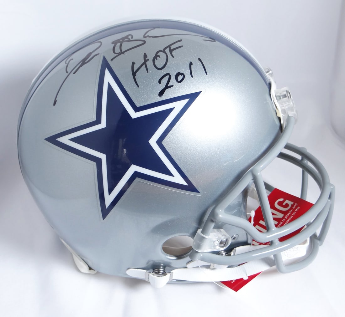 Deion Sanders Autographed Dallas Cowboys Helmet Beckett Authenticated: Deion Sanders Autographed Dallas Cowboys Helmet Beckett Authenticated This authentic full-size helmet is a must-have for fans and collectors alike, featuring the legendary Deion Sanders' signature. Ce
