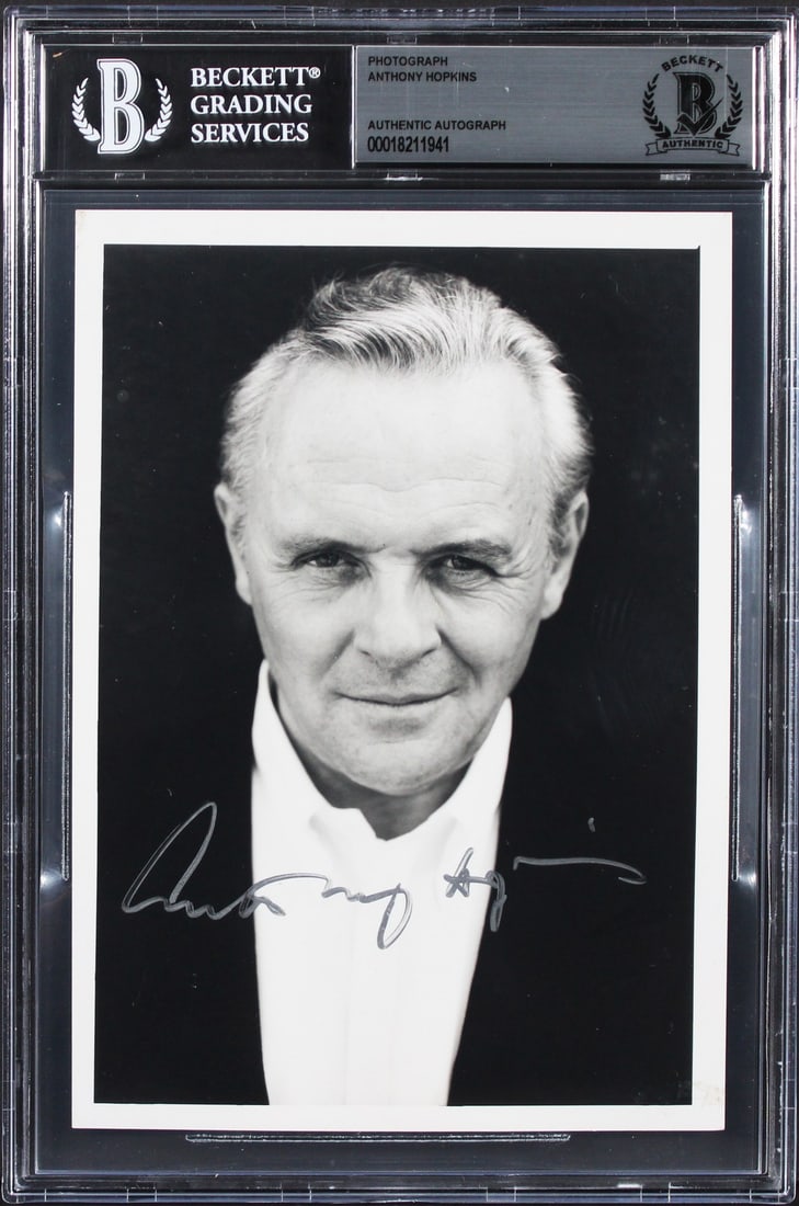 Anthony Hopkins Signed 5x7 Photo The Silence of the Lambs Beckett Authenticated: Anthony Hopkins Signed 5x7 Photo The Silence of the Lambs Beckett Authenticated This authentic 5x7 photograph features the signature of Anthony Hopkins, known for his iconic role in 'The Silence of th