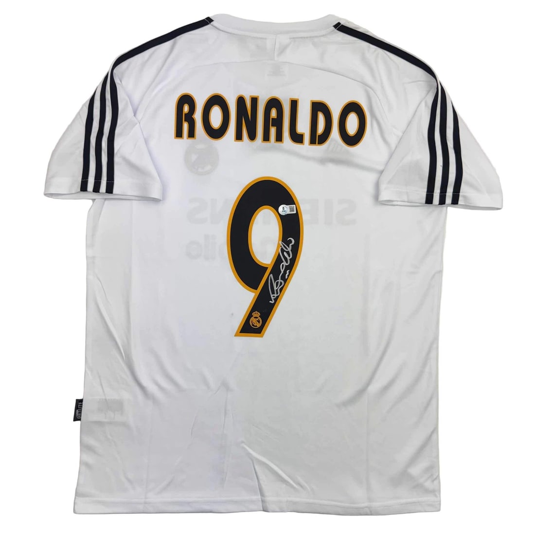 Ronaldo Nazario Signed Real Madrid Jersey Beckett BAS COA: Ronaldo Nazario Signed Real Madrid Jersey Beckett BAS COA Celebrate the legacy of football legend Ronaldo Nazario with this authentic autographed Real Madrid white jersey. This custom jersey features