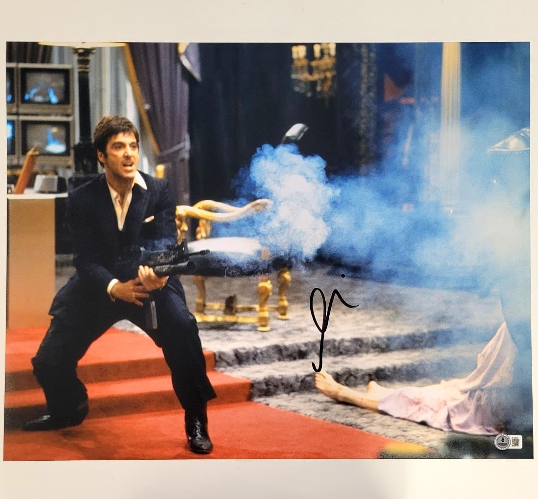 Al Pacino Scarface 16x20 Photo Autographed Beckett BAS: Al Pacino Scarface 16x20 Photo Autographed Beckett BAS This is an original 16x20 photograph featuring Al Pacino as Tony Montana from the iconic movie Scarface. The photograph is signed by Al Pacino an