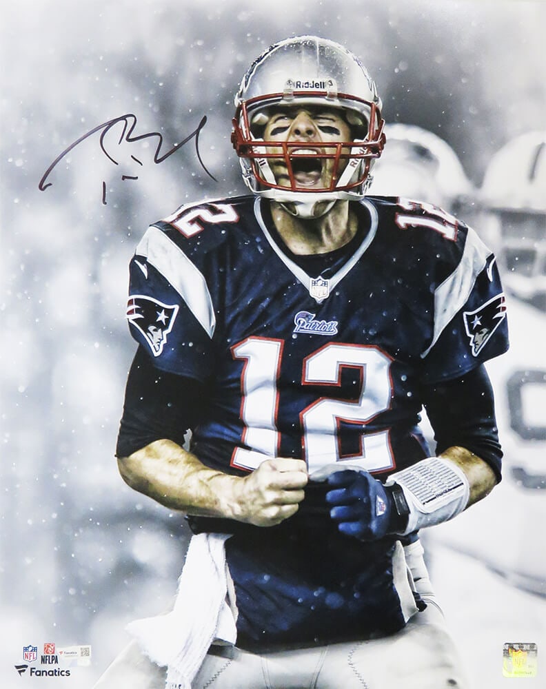 Tom Brady Signed 16x20 New England Patriots Snow Game Photo Fanatics Authenticated: Tom Brady Signed 16x20 New England Patriots Snow Game Photo Fanatics Authenticated Capture a moment of NFL history with this stunning 16x20 photo of Tom Brady in action during a snow game, proudly rep
