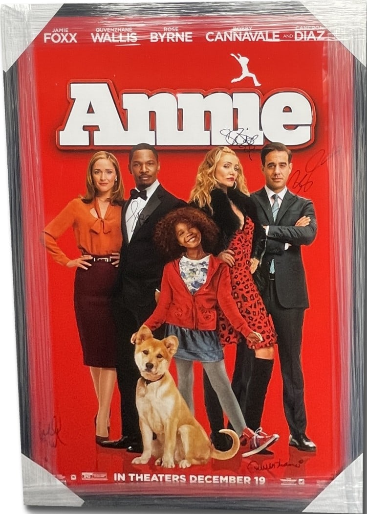 Annie Cast Signed 27x40 Poster Framed Beckett Authenticated: Annie Cast Signed 27x40 Poster Framed Beckett Authenticated This original 27x40 poster from the film "Annie" has been hand-signed by the cast members including Cameron Diaz, Jamie Foxx, Quvenzhani Wal