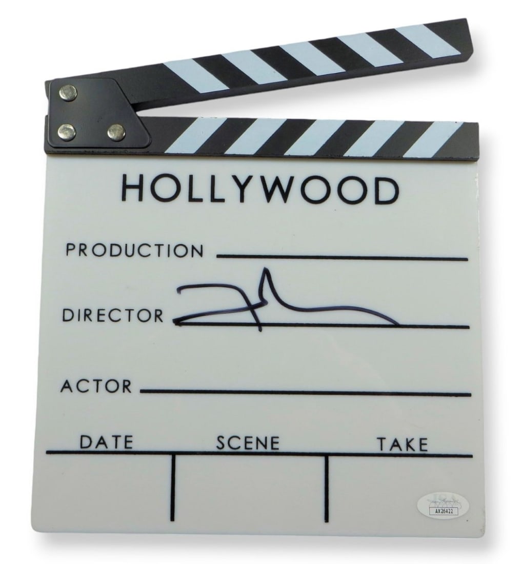 David Fincher Autographed Movie Clapper Fight Club Seven JSA Certified: David Fincher Autographed Movie Clapper Fight Club Seven JSA Certified This original movie clapper, signed by acclaimed director David Fincher, is a unique collectible for fans of his iconic films, in