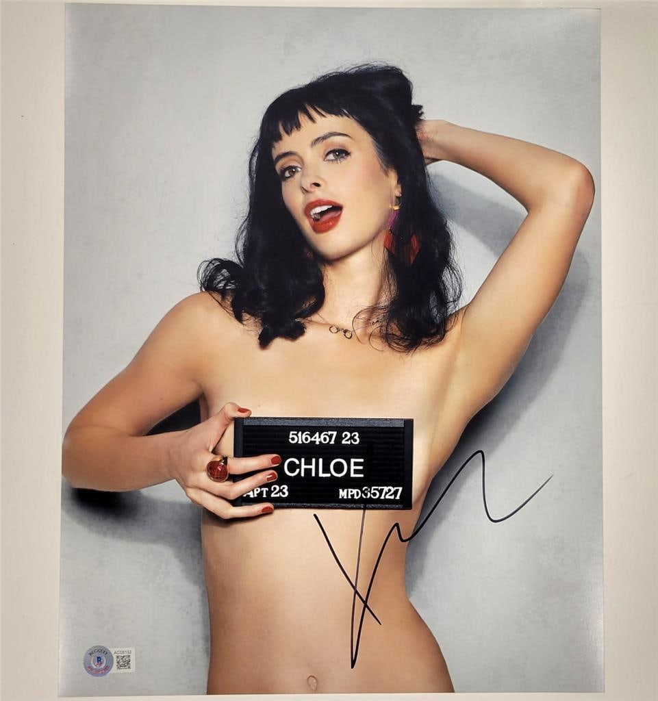 Krysten Ritter 11x14 Signed Photo Don't Trust the B Beckett Authenticated: Krysten Ritter 11x14 Signed Photo Don't Trust the B Beckett Authenticated This is an original 11x14 photo featuring Krysten Ritter, prominently signed by the actress, known for her role in the show "D