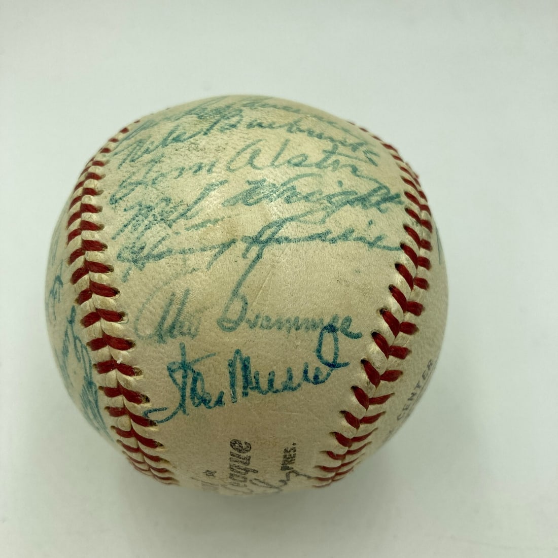 1955 St. Louis Cardinals Signed Baseball with Stan Musial PSA DNA COA: 1955 St. Louis Cardinals Signed Baseball with Stan Musial PSA DNA COA This 1955 St. Louis Cardinals Team Signed National League Baseball showcases the signatures of 19 players, including the legendary