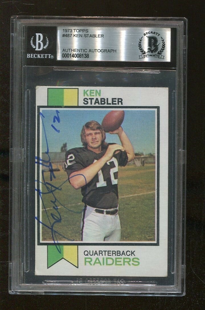 Kenny Stabler 1973 Topps #487 Rookie Card Signed Beckett Authentic: Kenny Stabler 1973 Topps #487 Rookie Card Signed Beckett Authentic This is a signed 1973 Topps #487 rookie card of legendary NFL quarterback Kenny Stabler, known for his impressive career with the Oak