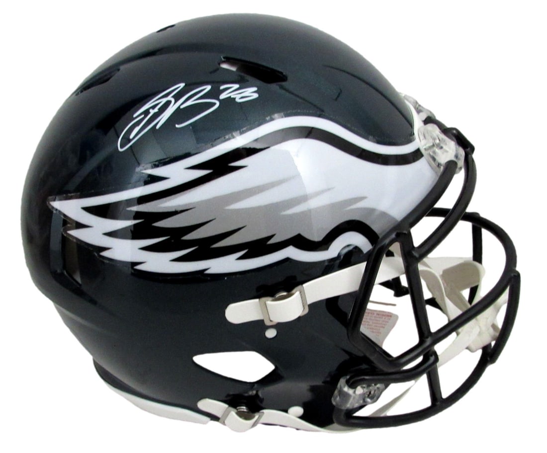 Saquon Barkley Autographed Full Size Eagles Helmet PSA/DNA: Saquon Barkley Autographed Full Size Eagles Helmet PSA/DNA This item features a Saquon Barkley signed full-size green Speed Flex authentic football helmet representing the Philadelphia Eagles. The aut