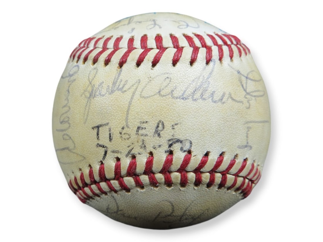1980 Detroit Tigers Autographed Baseball Gibson Trammell Anderson Signed: 1980 Detroit Tigers Autographed Baseball Gibson Trammell Anderson Signed Celebrate the legacy of the 1980 Detroit Tigers with this authentic signed baseball. This unique collectible features the signa