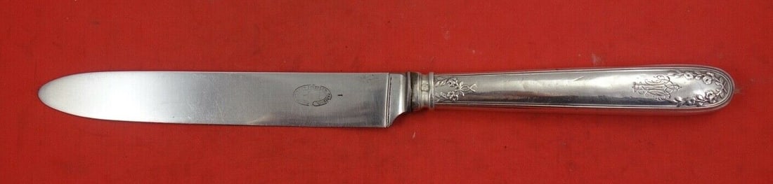 French Sterling Silver Dinner Knife by Various Makers 9 3/4" Monogrammed: French Sterling Silver Dinner Knife by Various Makers 9 3/4" Monogrammed This exquisite dinner knife measures 9 3/4" and is crafted from high-quality sterling silver in the French Sterling pattern. It